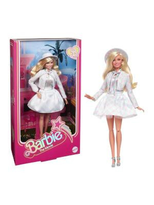 Barbie The Movie - Margot Robbie als Barbie Puppe mit blau-kariertem Outfit (HRF26)